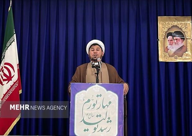 ۱۲ فروردین روز بیداری و بصیرت ملت ایران است