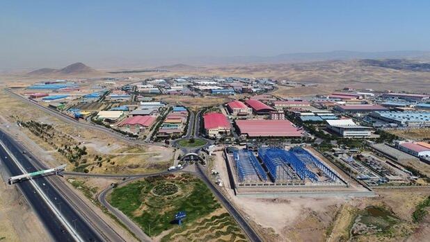 پیش‌نویس تفاهم‌نامه همکاری‌های صنعتی ایران و مالی تدوین می شود