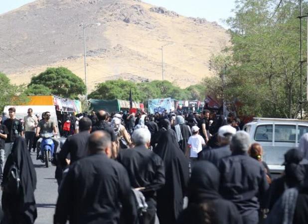 راهپیمایی باشکوه جاماندگان اربعین در زنجان