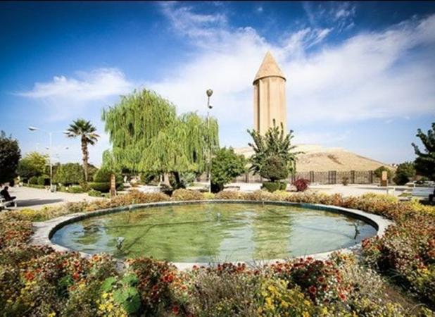 وزیر میراث فرهنگی: ‌داربست‌ها از روی برج جهانی قابوس جمع شود