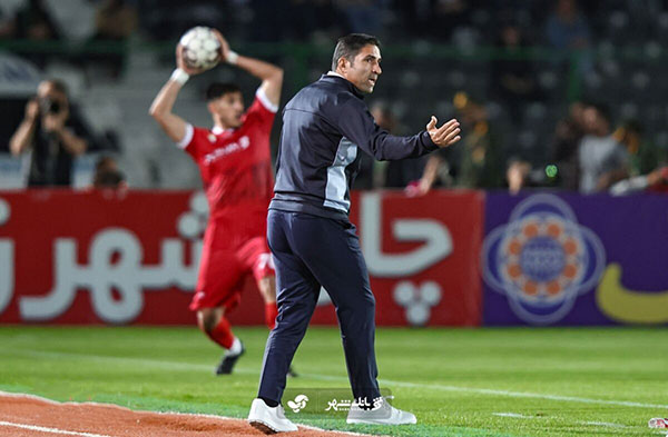 سرمربی پرسپولیس برای نجات اعتبار خود باید بجنگد!