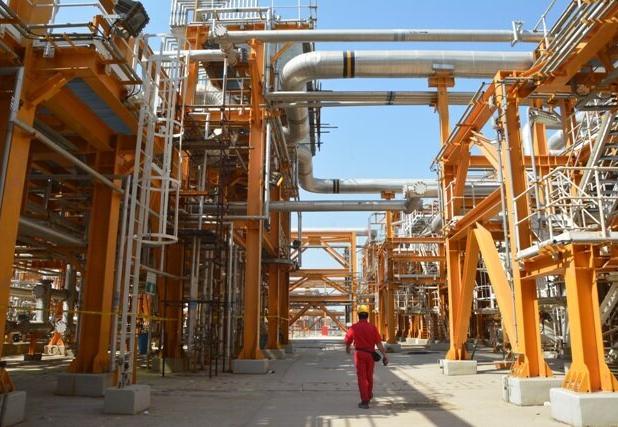 جوانان بوشهری در تکاپوی اشتغال؛ پارس جنوبی مأمن غیربومی‌ها است