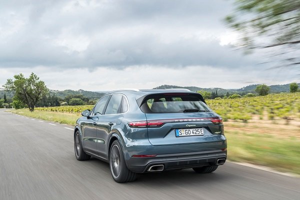 تردد خودروهای برقی و هیبریدی در طرح زوج و فرد ممنوع نیست