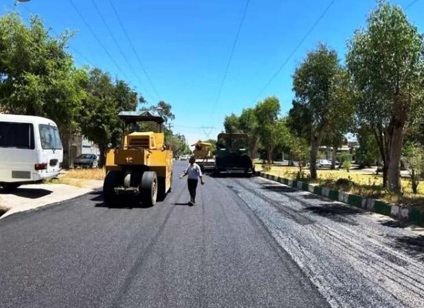 بیضاوی: با میزان سهمیه قیر فعلی آسفالت معابر ۴۰ سال زمان می برد