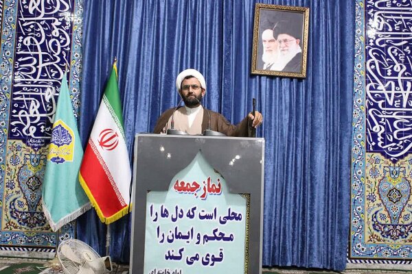 امام جمعه دلگان: مذاکره با آمریکا به تعبیر رهبری بن بست محض است