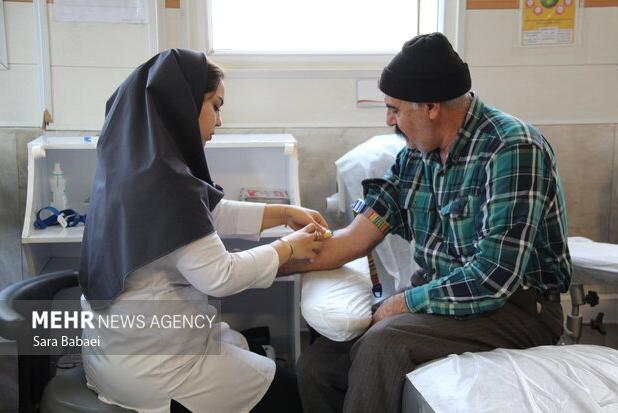 استقرار تیم سیار انتقال خون در سرپل‌ذهاب برای پاسخ به نیاز بیماران