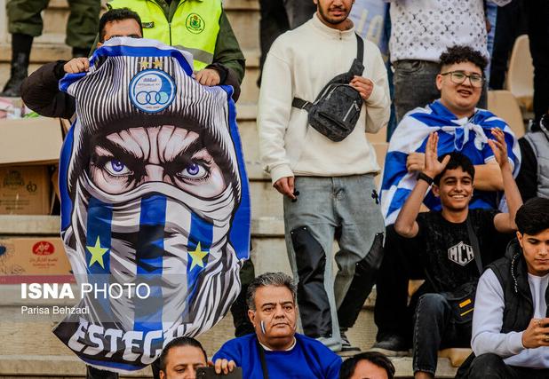 بازیکن پرحاشیه استقلال اخراج شد/ چرا قاسم‌پور به این روز افتاد؟