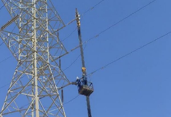 تعویض گسترده مقره‌های فرسوده برق در جنوب فارس