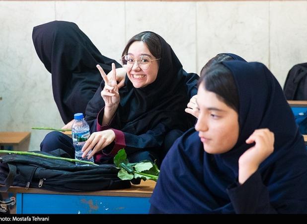 تلاش برای جلب مشارکت دانش‌آموزان در علوم پیچیده حکمرانی