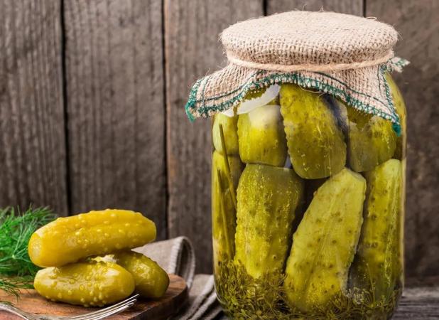 آیا لایه سفید روی آب خیارشورهای فله خطرناک است؟