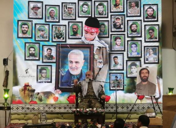 نقدی: روحیه ایثار و مقاومت شهدا الگوی نسل‌های آینده ایران است
