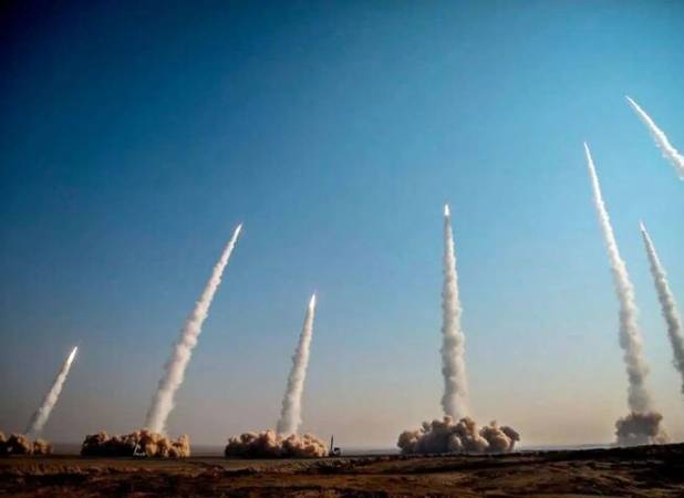 تحلیلگر عراقی: ایران برای تمام سناریوها آماده است