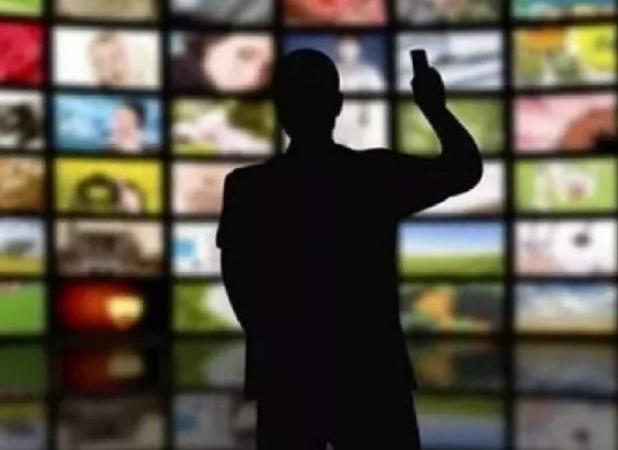 پخش روتین برنامه‌ها در تلویزیون و نمایش خانگی