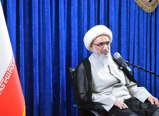 امام جمعه بوشهر: طراحی برنامه‌های متنوع دانش آموزی در اعتکاف ضروری است