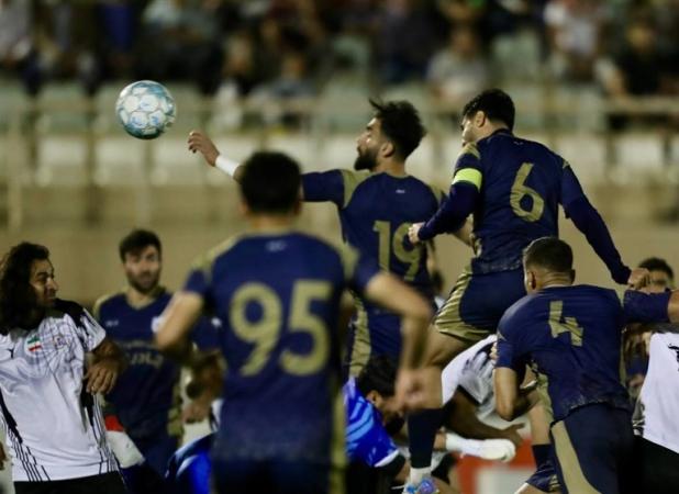 مشکلات ورزشگاه یزد برطرف نشود، چادرملو در تهران بازی می‌کند