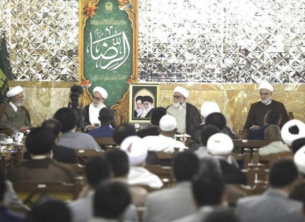 پیام رهبر به همایش حوزه علمیه قم منشور جدیدی برای آینده روحانیت است