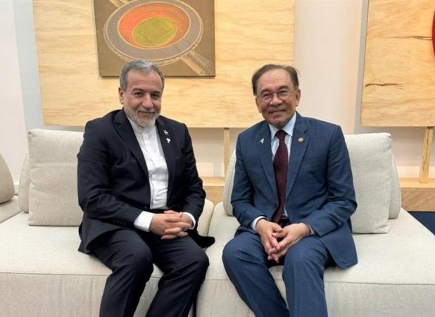 رایزنی عراقچی با مقامات عالی مالزی و آفریقای جنوبی در برزیل