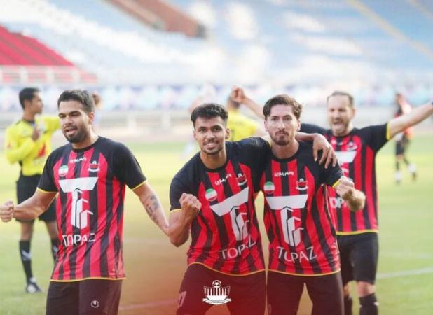 شادی در ورزشگاه امام رضا(ع)؛ ابومسلم ثامن پیروز میدان شد