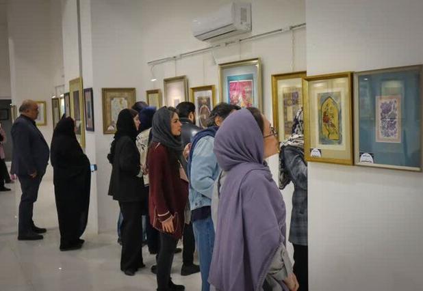 رسانه‌های غربی باعث کم‌رنگ شدن توجه به هنرهای سنتی شده‌اند