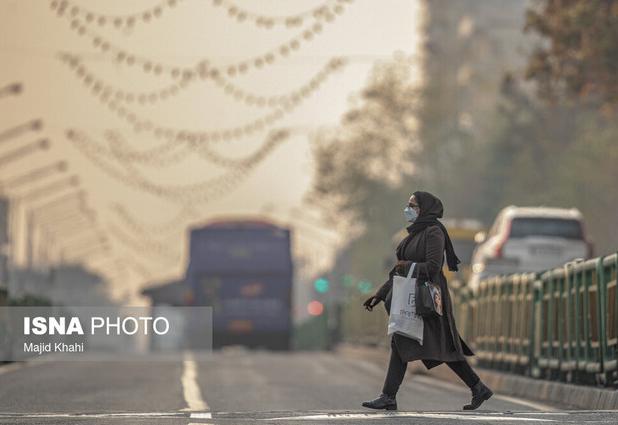 وضعیت هوای قم و قنوات در شرایط ناسالم برای همه گروه‌ها