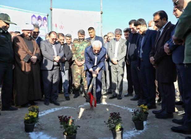کلنگ هنرستان شبانه‌روزی‌ ارتش در مانه بر زمین زده شد
