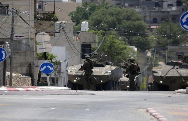 حمله ارتش صهیونیستی به جنوب طوباس؛ زخمی شدن ۵ فلسطینی