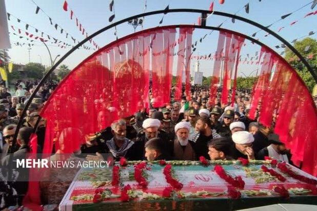 نهمین شهید مدافع وطن دزفول تشییع و خاکسپاری شد 