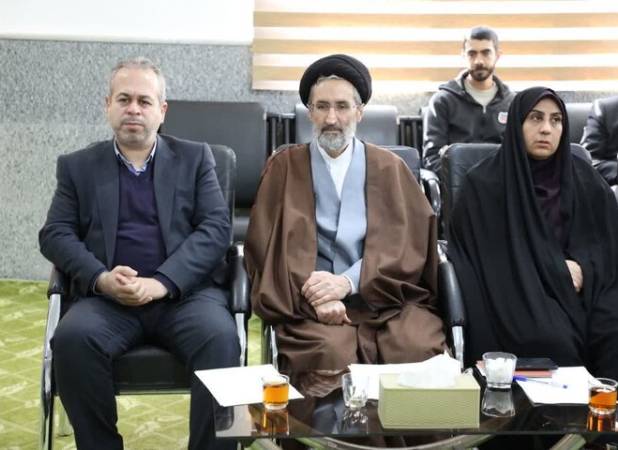 رستمی: حضور مدیران در میان مردم در برنامه‌های ایام‌الله ضروری است