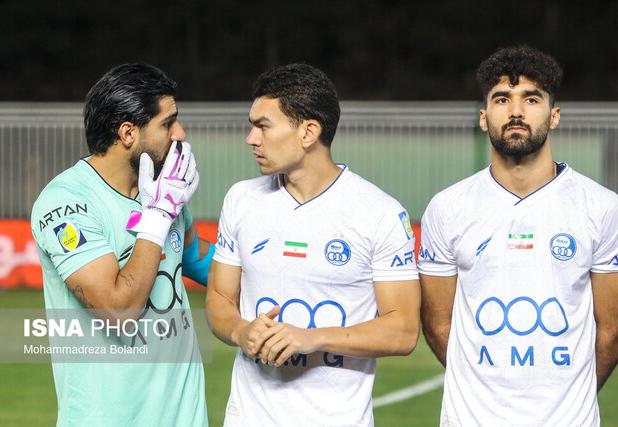 مدافع استقلال بازی با خیبر را از دست داد