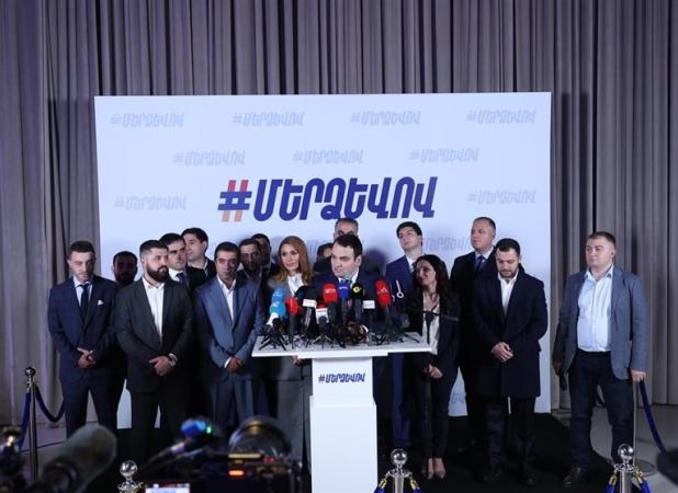 شرط میلیاردر ارمنی برای انتخابات؛ «نه پاشینیان، نه رؤسای جمهور سابق»