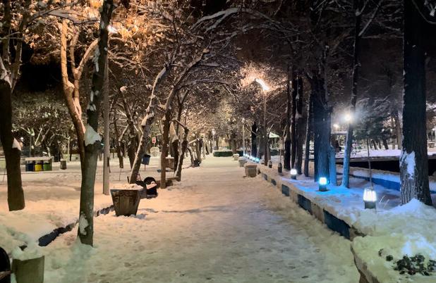 هم اکنون بارش برف در گردنه اسدلی