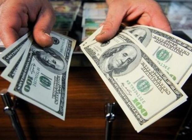 سیر نزولی قیمت دلار به سمت کانال ۳۴ هزار تومان