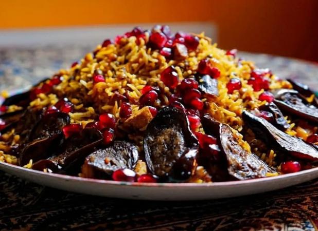 انارپلو؛ شام خوش‌رنگ و خوش‌عطر مخصوص شب یلدا