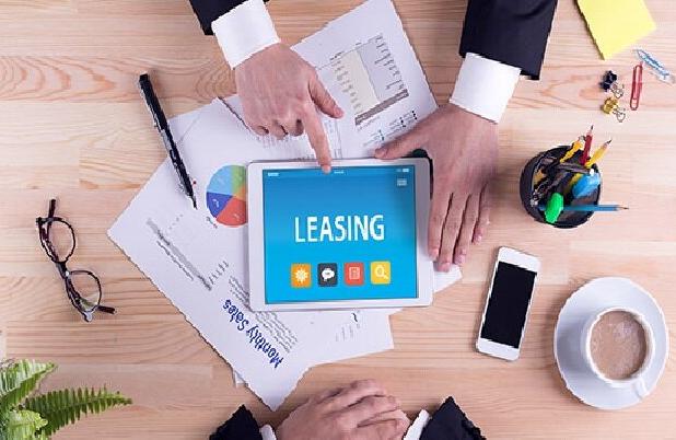 استانداردهای گزارشگری و مدیریت شرکت‌های لیزینگ