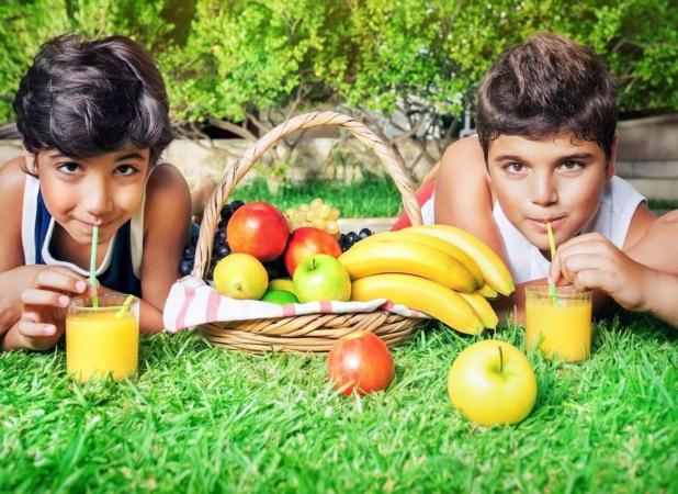 هشدار به پسران! خطر ابتلا به دیابت با مصرف آبمیوه غلیظ