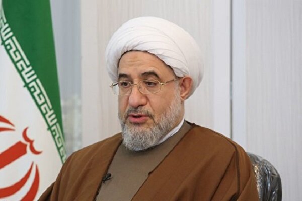 آیین پیاده‌روی به مناسبت عید غدیر در تهران اقدام ارزشمندی است