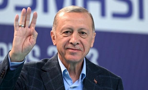 واکنش اوزیل به پیروزی اردوغان در انتخابات ترکیه