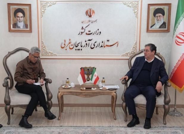 سومیرات: اندونزی آماده توسعه تعاملات اقتصادی با آذربایجان غربی است