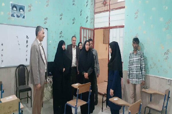 بازدید مشاور وزیر آموزش و پرورش از مدارس شهرستان سیریک