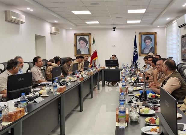نشست شورای معاونان و مدیران چادرملو در مجتمع معدنی