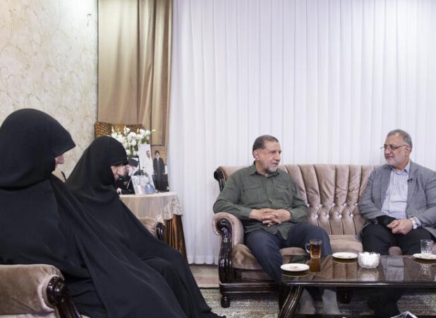 زاکانی با خانواده شهید محقق دیدار و گفتگو کرد