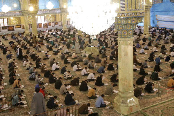 آزمون متمرکز مراکز فقهی حوزه علمیه قم برگزار شد