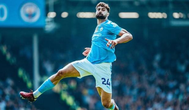 گواردیول اولویت بارسلونا