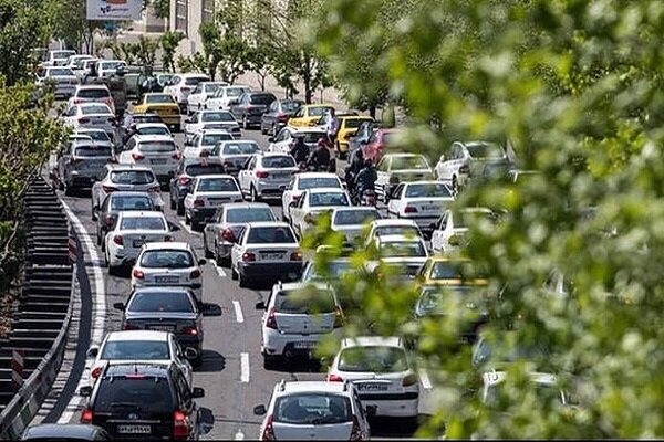 افزایش ترافیک در معابر و بزرگراه‌های پایتخت