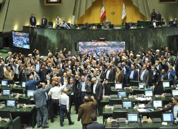 طنین شعار «مرگ بر اسرائیل» در مجلس؛ همسایگان فلسطین نباید ساکت باشند