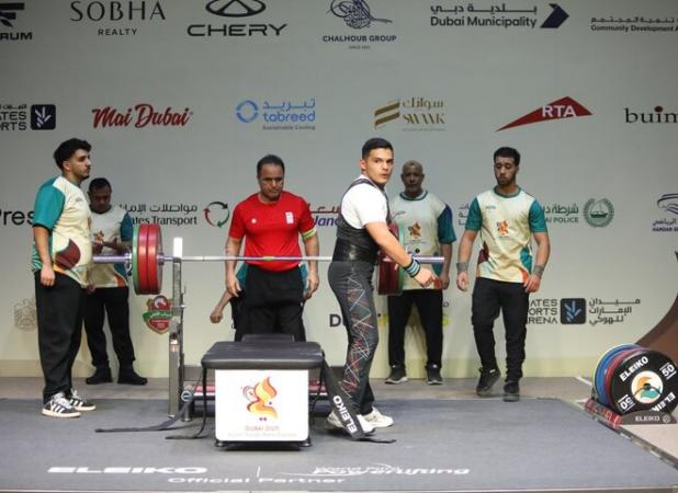 پاراوزنه بردار ایران در دسته ٨٠ کیلوگرم نایب قهرمان شد