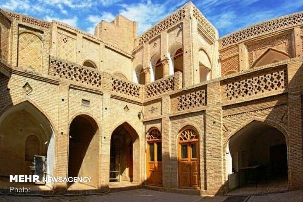 ادارات دزفول برای احیای بافت تاریخی ومحور گردشگری شهر هم افزایی کنند