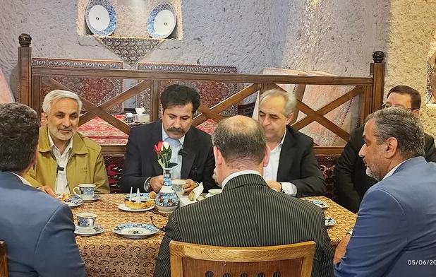 معاون رئیس جمهور از کندوان شهرستان اسکو بازدید کرد