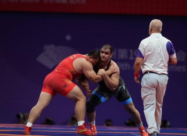 صعود هر ۴ نماینده کشتی ایران به نیمه نهایی/درخشش فرنگی‌کاران با ۱۰ برد