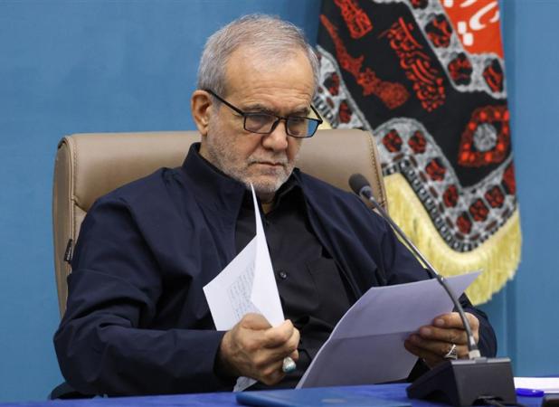 سه مساله‌ای که مثل پوست موز زیر پای دولت پزشکیان هستند
